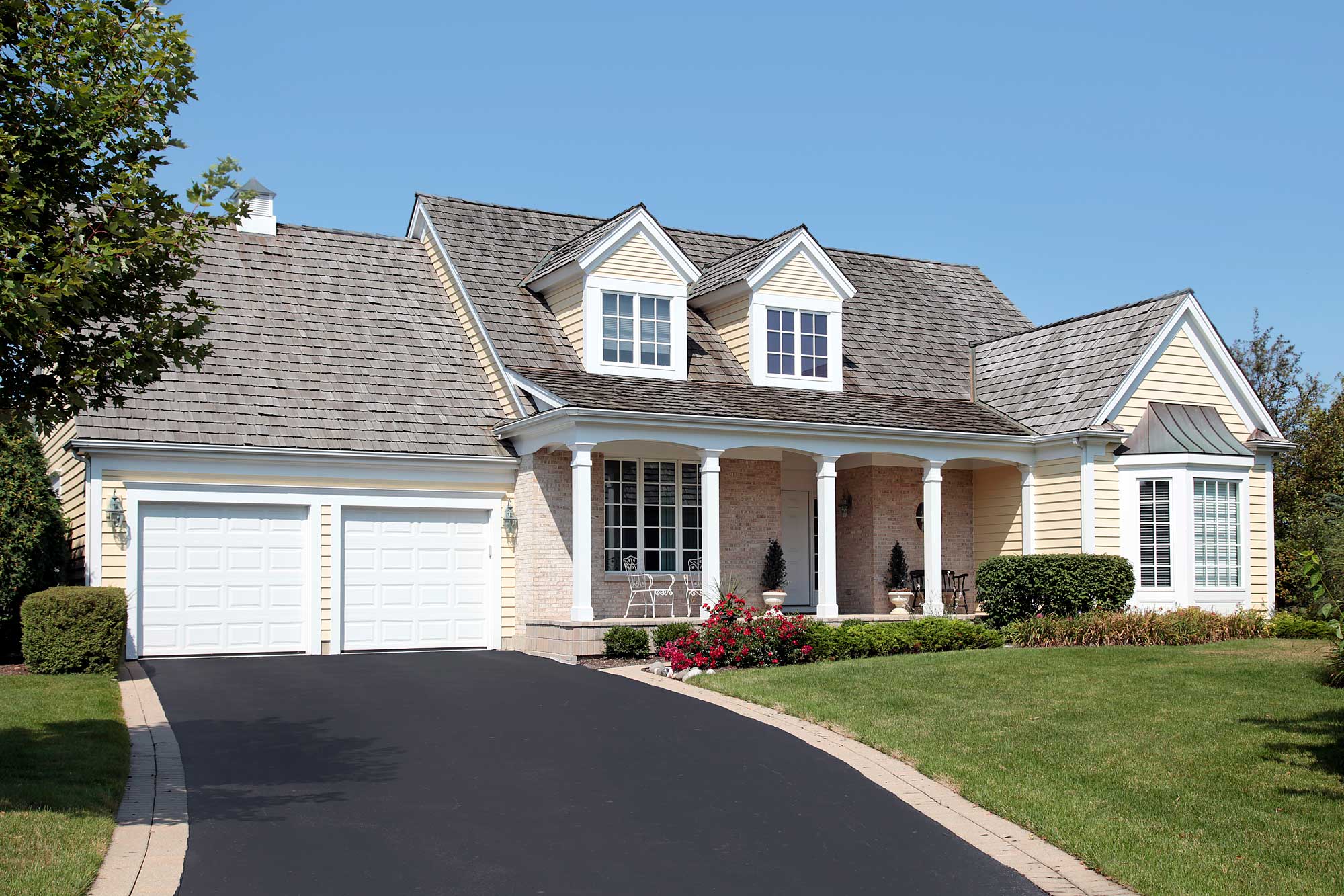 popular roof colors, best roof colors, roof trends this year
